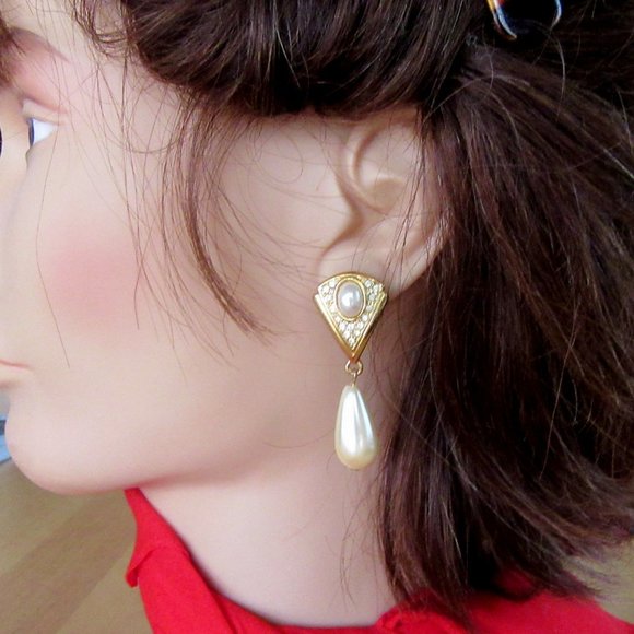 Art Deco Revival faux pearl & rhinestone dangling pierced earrings - Picture 2 of 7